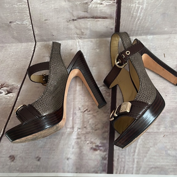 Coach buckle leather heels in size 7.5 - Picture 10 of 16